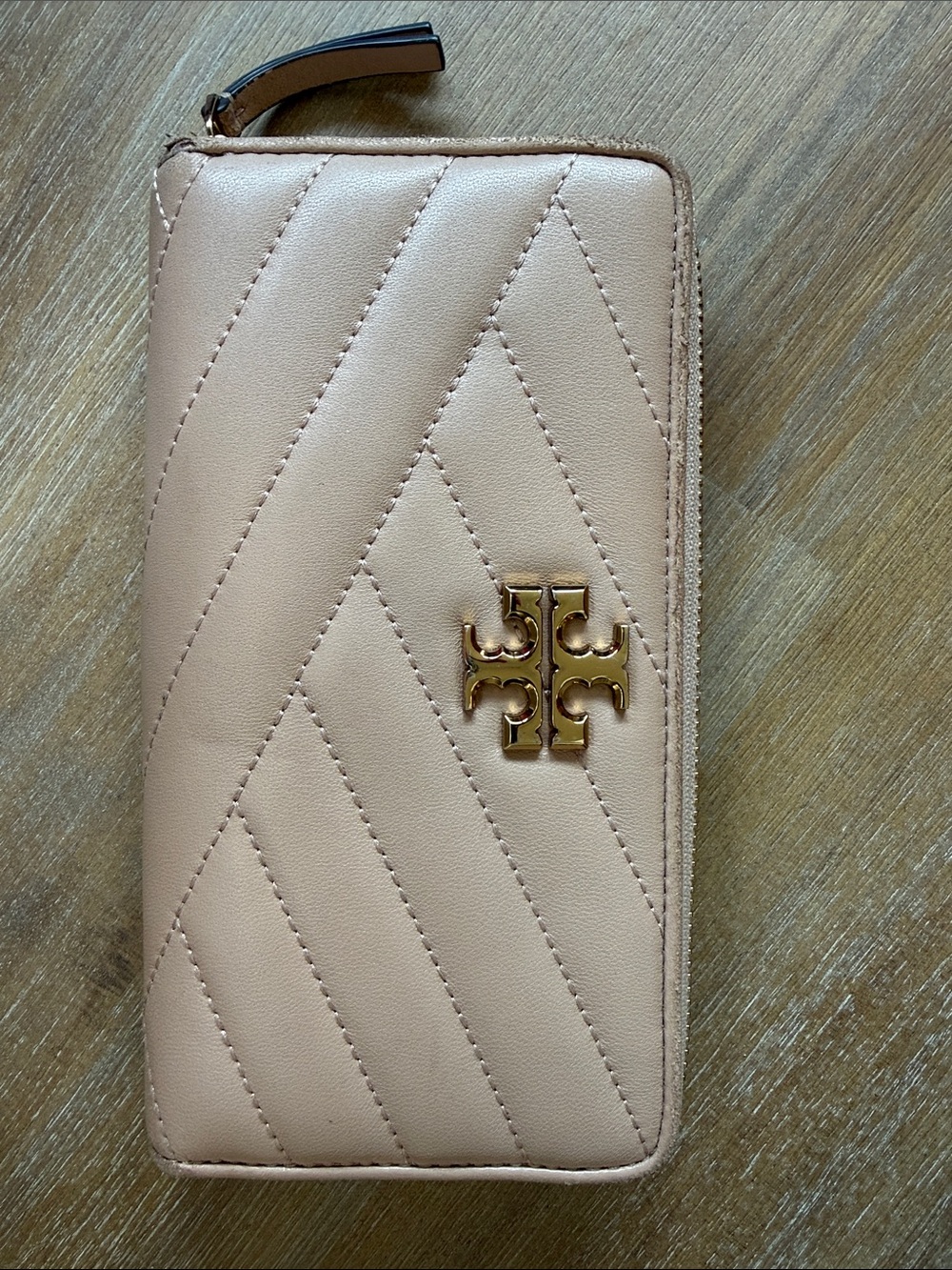 Tory Burch Kira  Zip-Around Wallet with Gold Logo